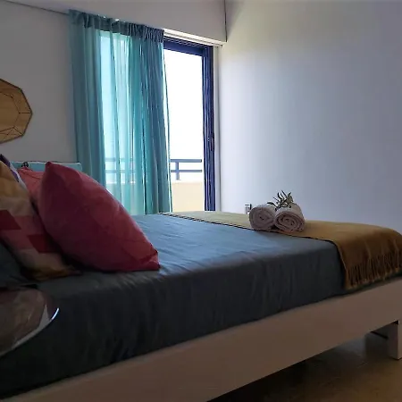 Daire Duplex With Sea Views, Garden And Terrace